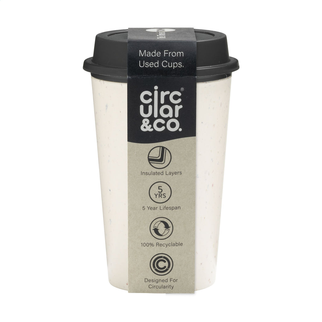 Circular&Co Recycled Now Cup 340 ml Kaffeebecher - Schwarz - Produktbild der Trinkgefäße Kollektion