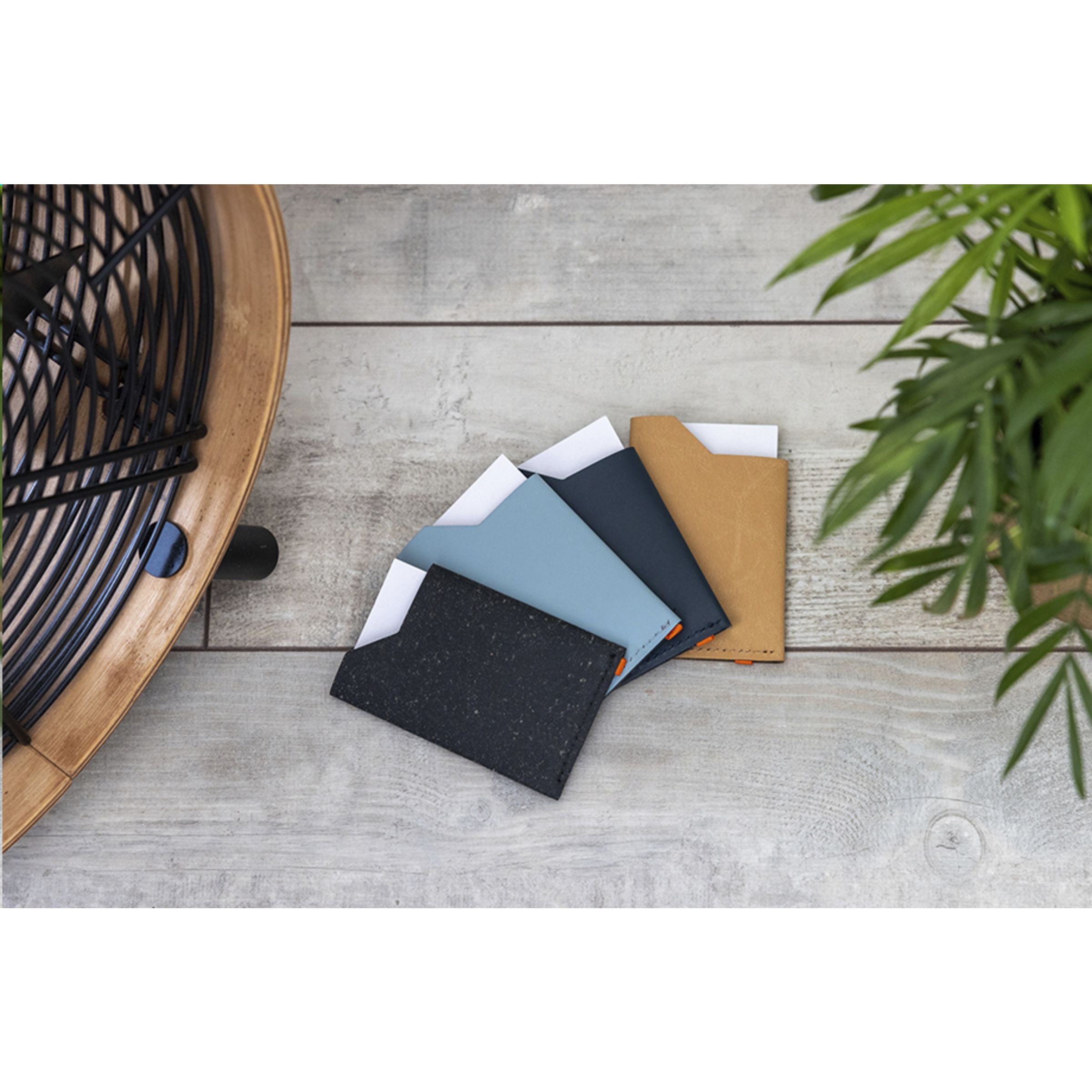 Recycled leather cardholder Kartenhalter - Dunkelblau - Galerieansicht 2