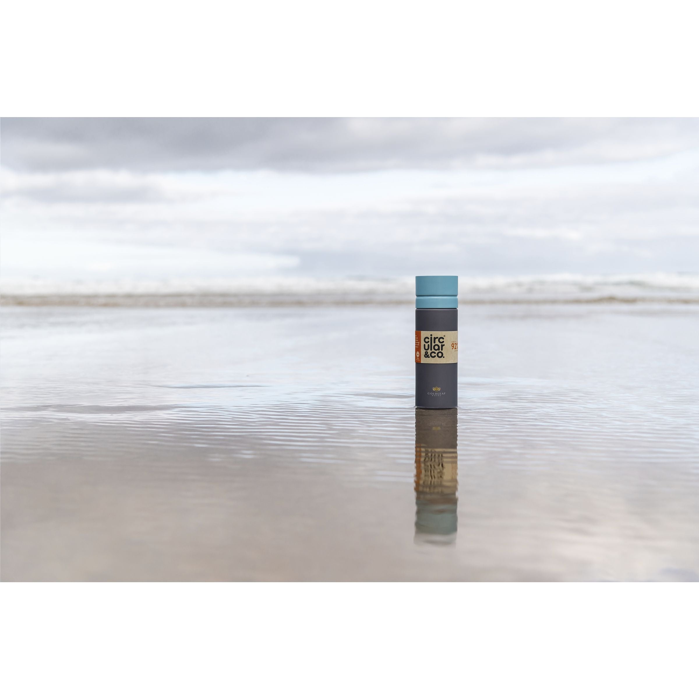 Circular&Co Reusable Bottle 600 ml Wasserflasche - Schwarz/Blau - Galerieansicht 6