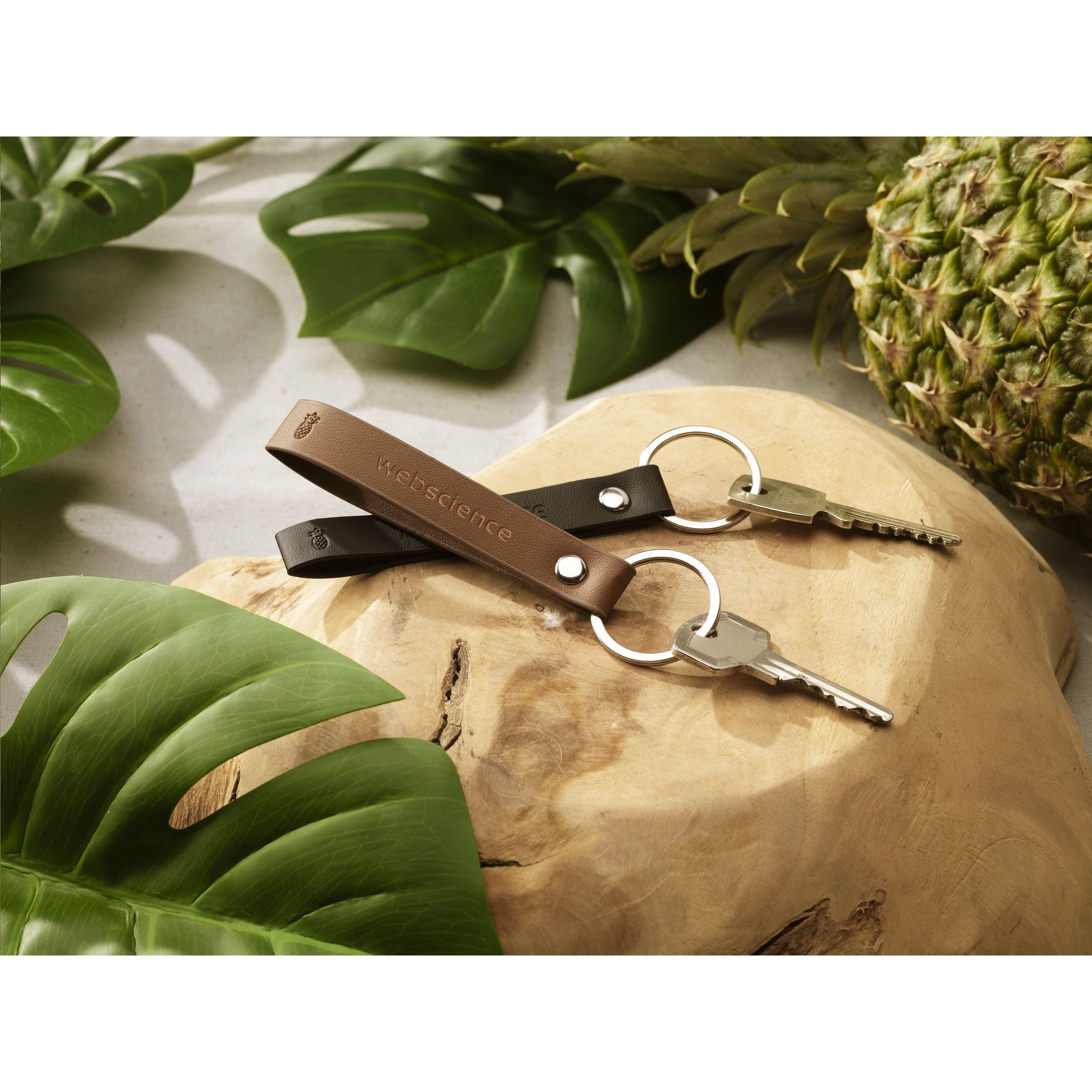 Vegan Pineapple Leather Keyring Schlüsselanhänger - Braun