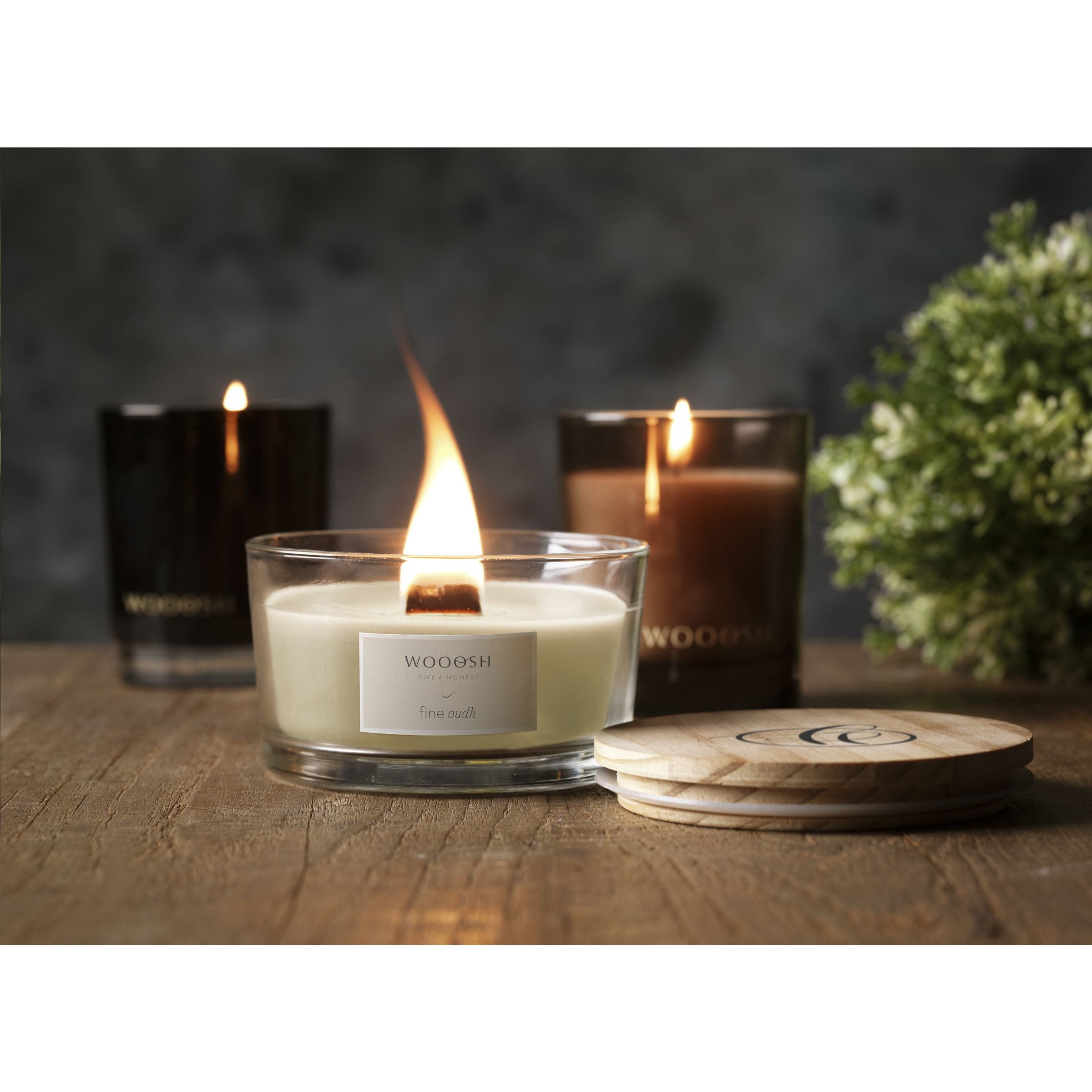 Wooosh Flame Scented Candle Fine Oudh - Weiß